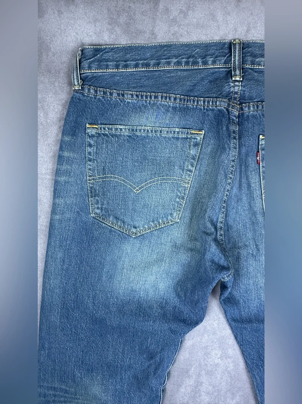 Levi's 501 Original Fit Jeans Men's 36x30 Medium Wash Blue Button Fly Straight
